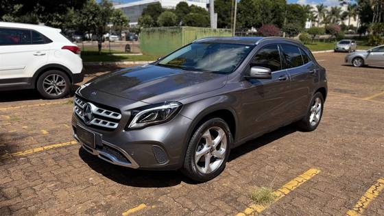 MERCEDES-BENZ GLA 200 1.6 CGI FLEX ADVANCE 7G-DCT